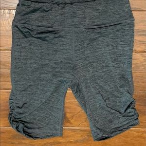 GAIAM Om Yoga Shorts | Size S
